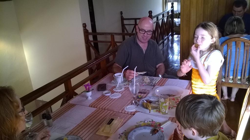 Primrose Inn קנדי מראה חיצוני תמונה